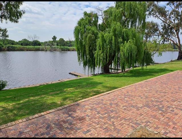 LAND FOR SALE IN RIVERSPRAY LIFESTYLE ESTATE